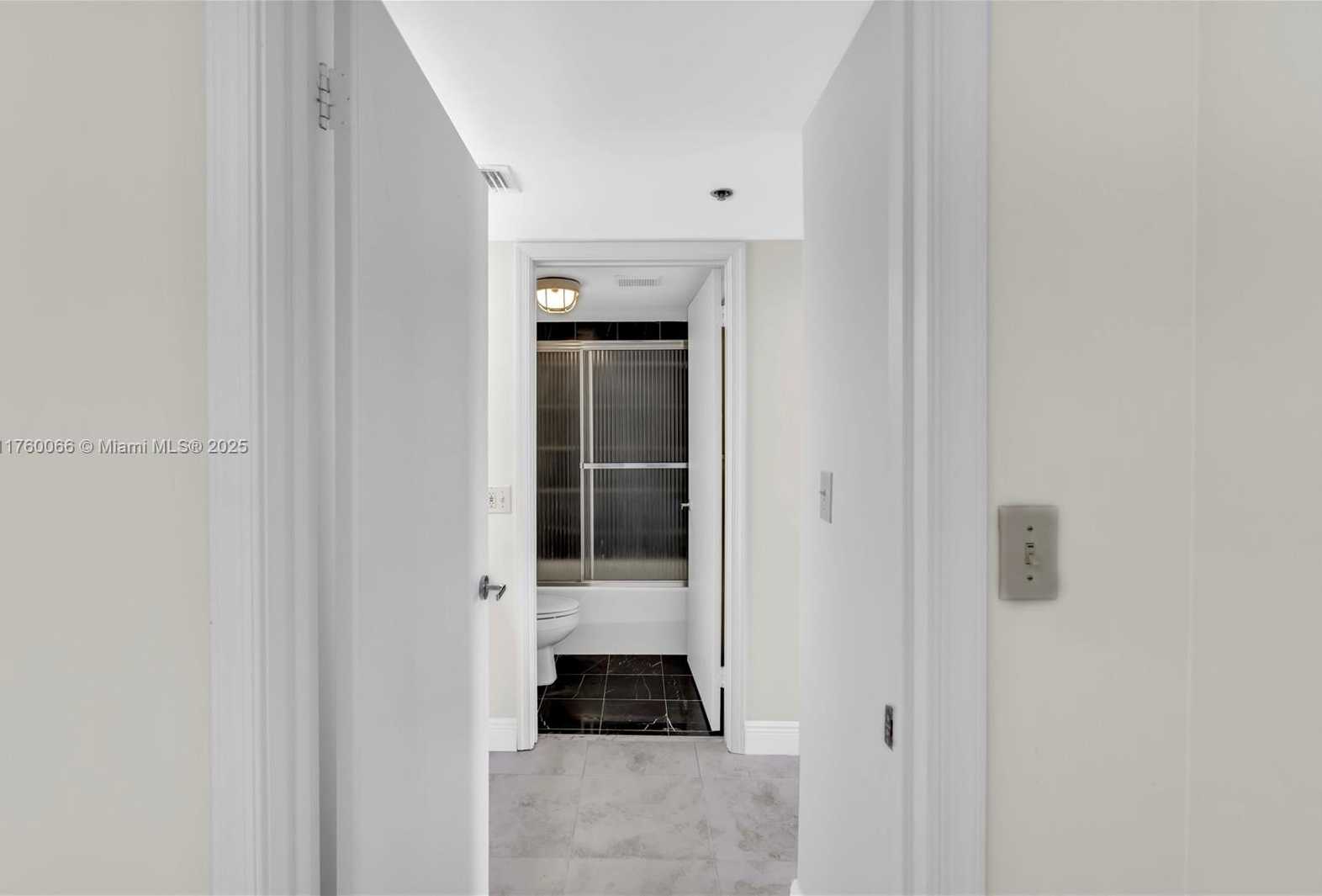 Small Image of 6767 COLLINS AVE #707, Miami Beach Number 17