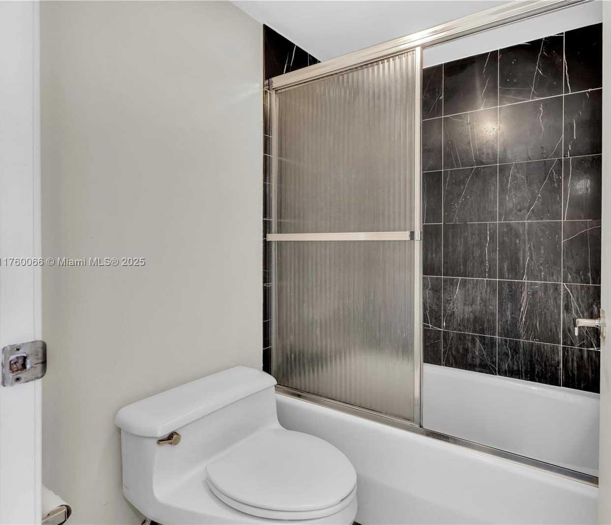 Small Image of 6767 COLLINS AVE #707, Miami Beach Number 18