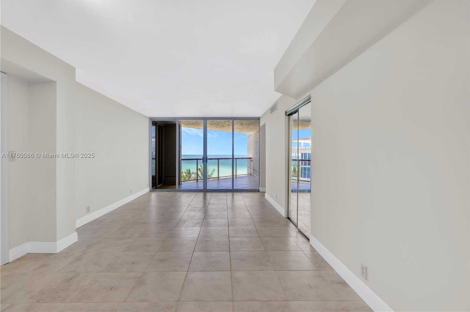 Small Image of 6767 COLLINS AVE #707, Miami Beach Number 2