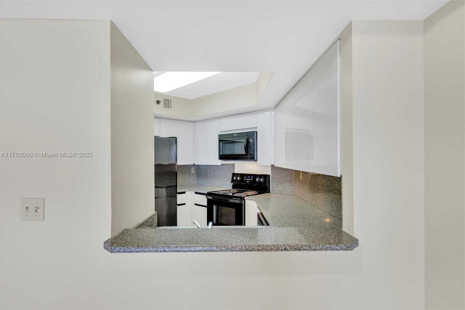 Small Image of 6767 COLLINS AVE #707, Miami Beach Number 8