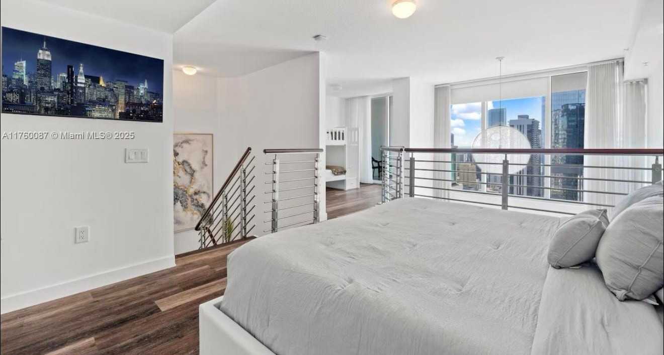 Small Image of 41 SOUTH EAST 5TH ST #2210, Miami Number 11