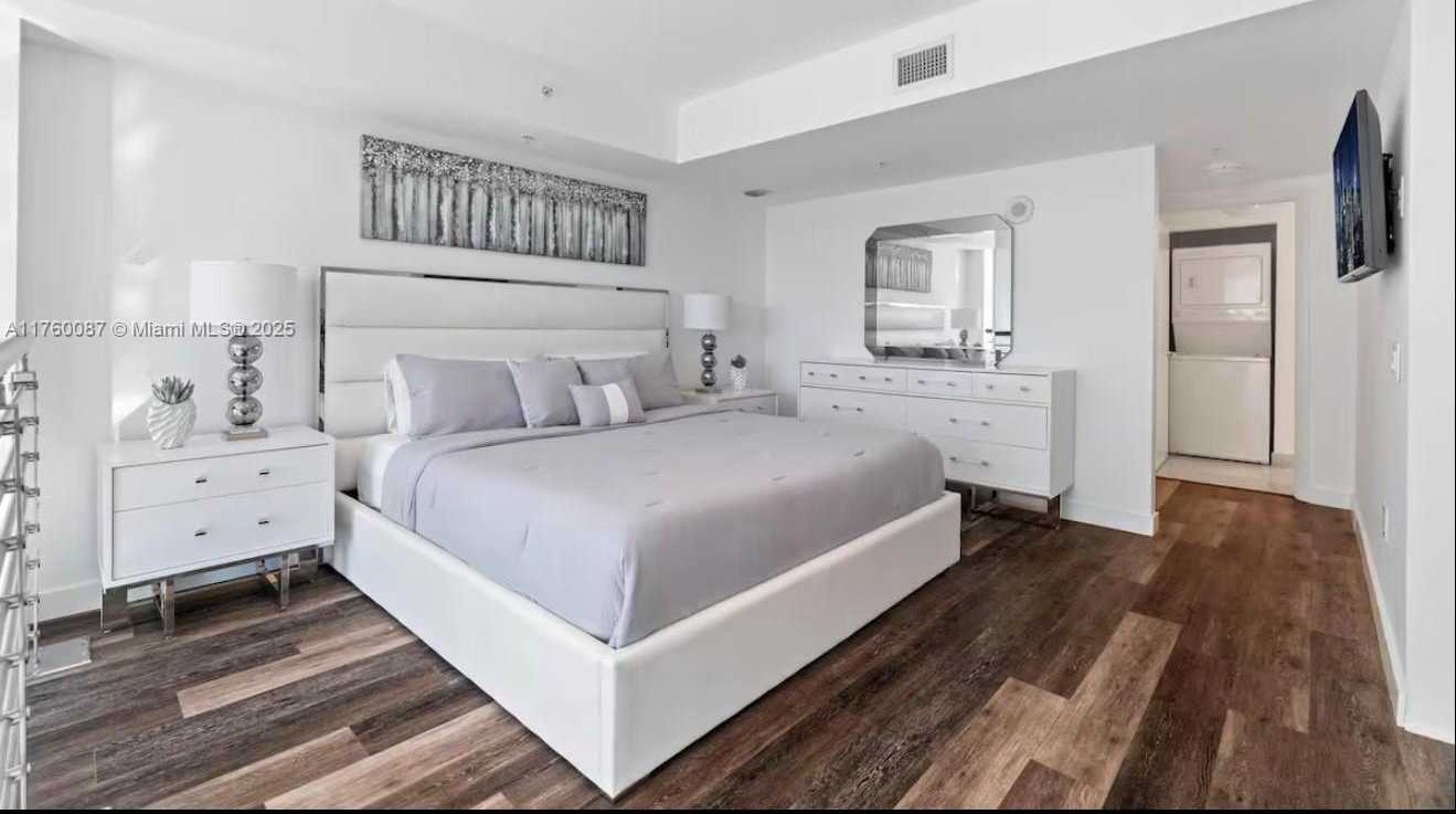 Small Image of 41 SOUTH EAST 5TH ST #2210, Miami Number 12