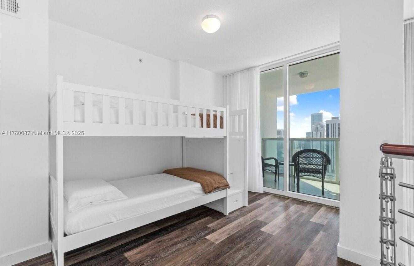 Small Image of 41 SOUTH EAST 5TH ST #2210, Miami Number 15