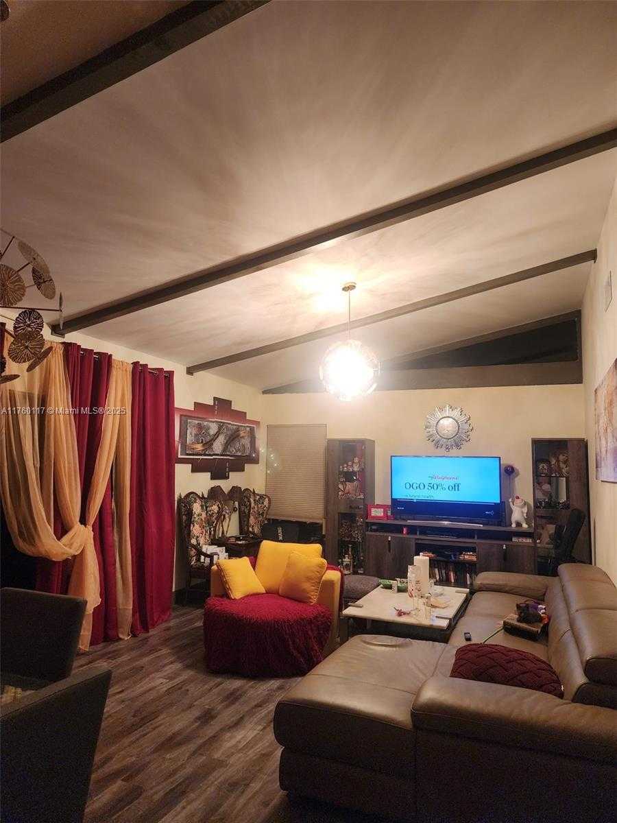 Small Image of 118 GATE RD #1-65, Hollywood Number 11