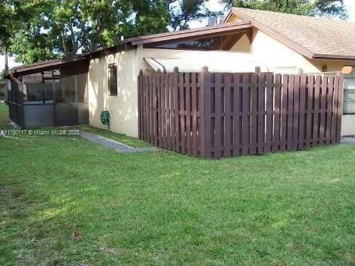 Small Image of 118 GATE RD #1-65, Hollywood Number 7