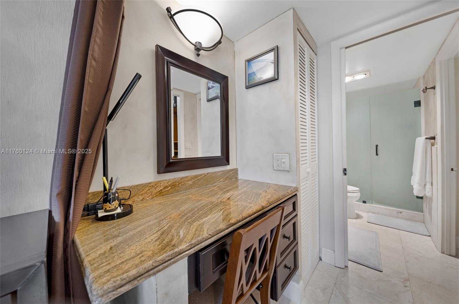 Small Image of 465 OCEAN DR #407, Miami Beach Number 16