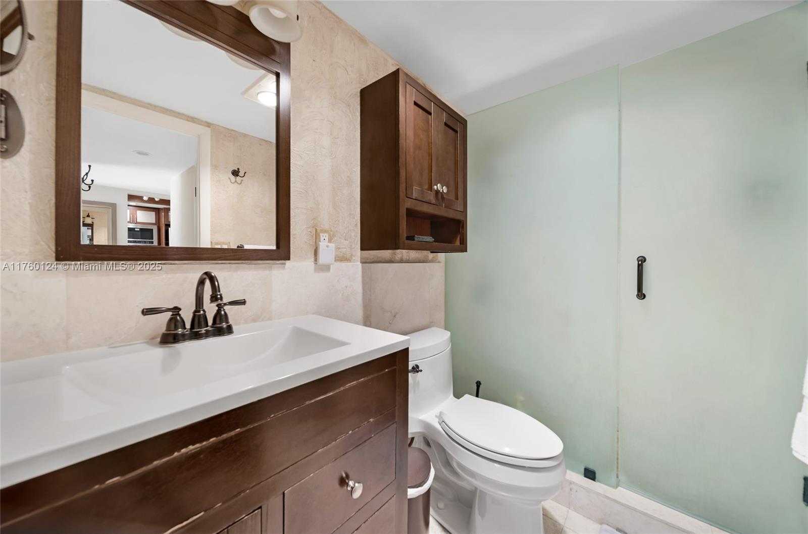 Small Image of 465 OCEAN DR #407, Miami Beach Number 18