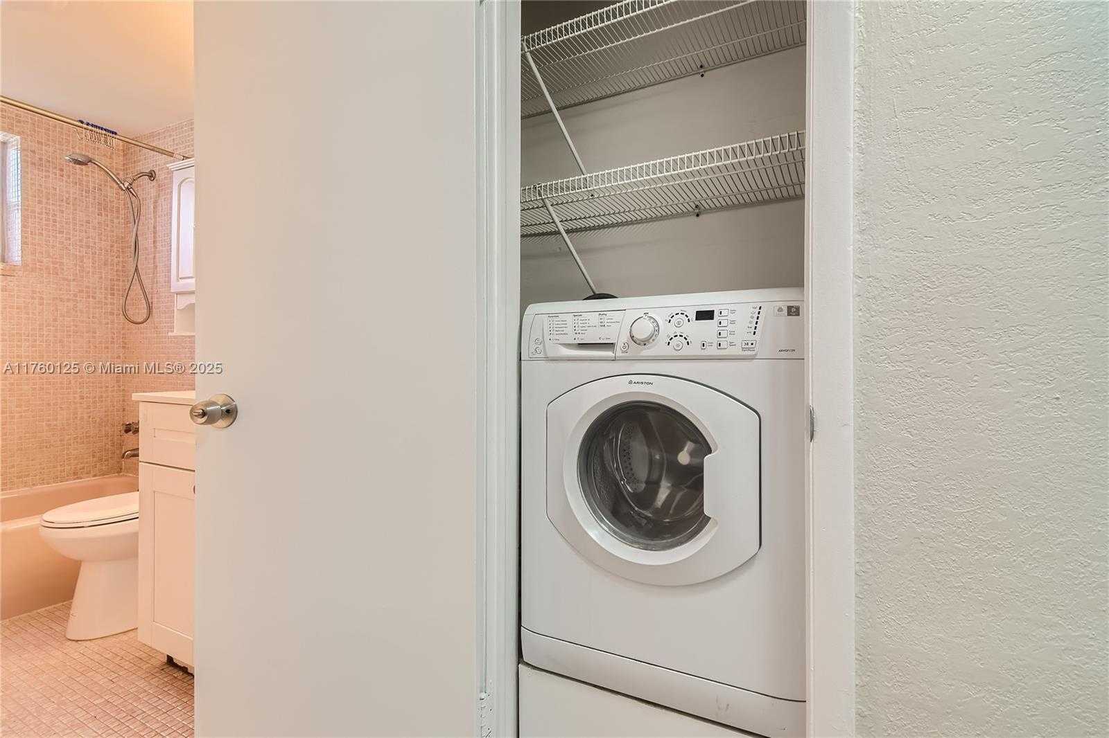 Small Image of 1855 PLUNKETT ST #406, Hollywood Number 10