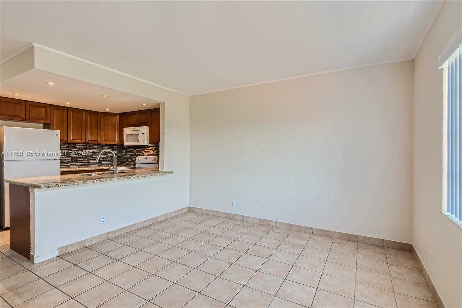 Small Image of 1855 PLUNKETT ST #406, Hollywood Number 5