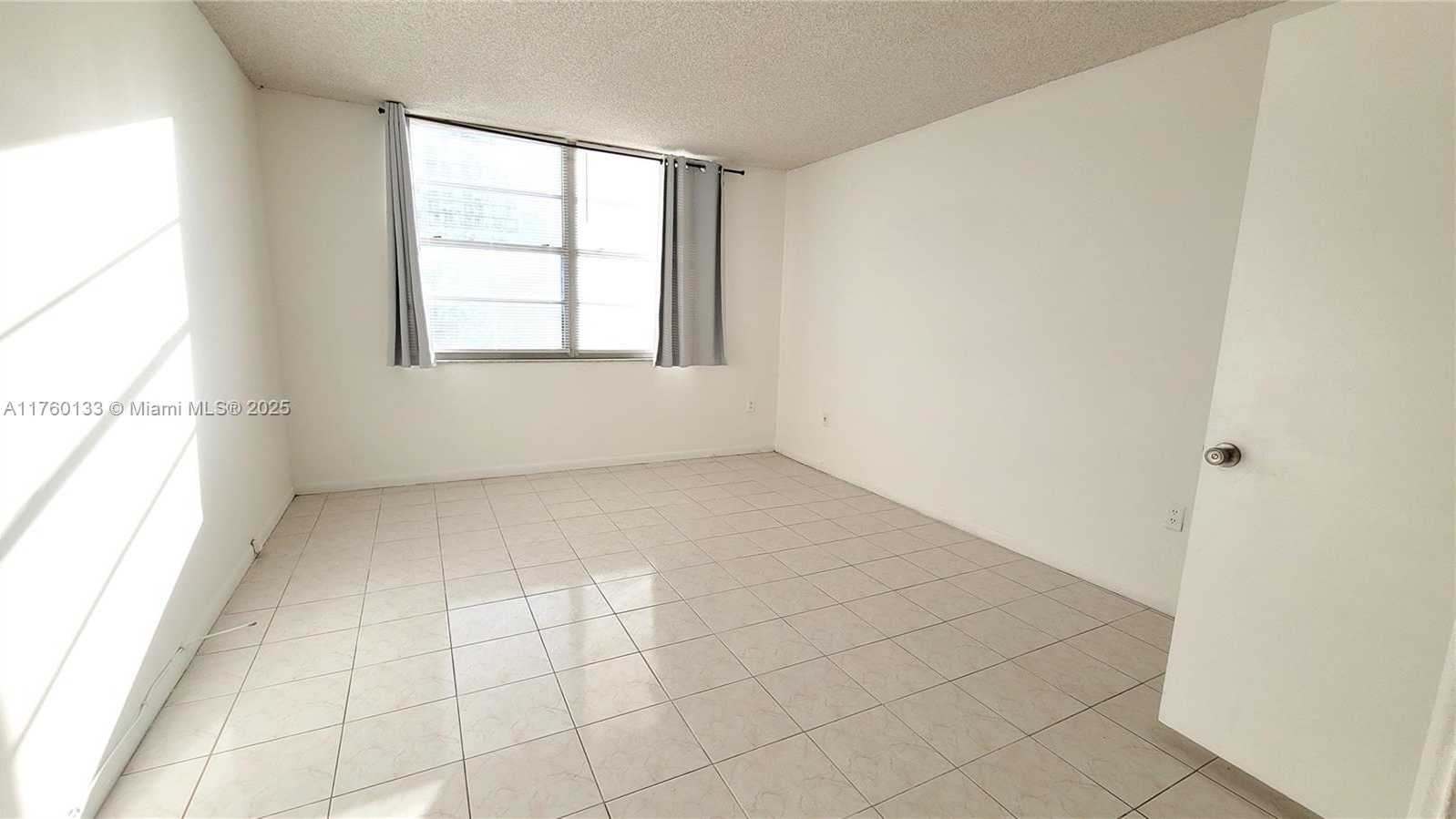 Small Image of 2801 NORTH EAST 183RD ST #504W, Aventura Number 13
