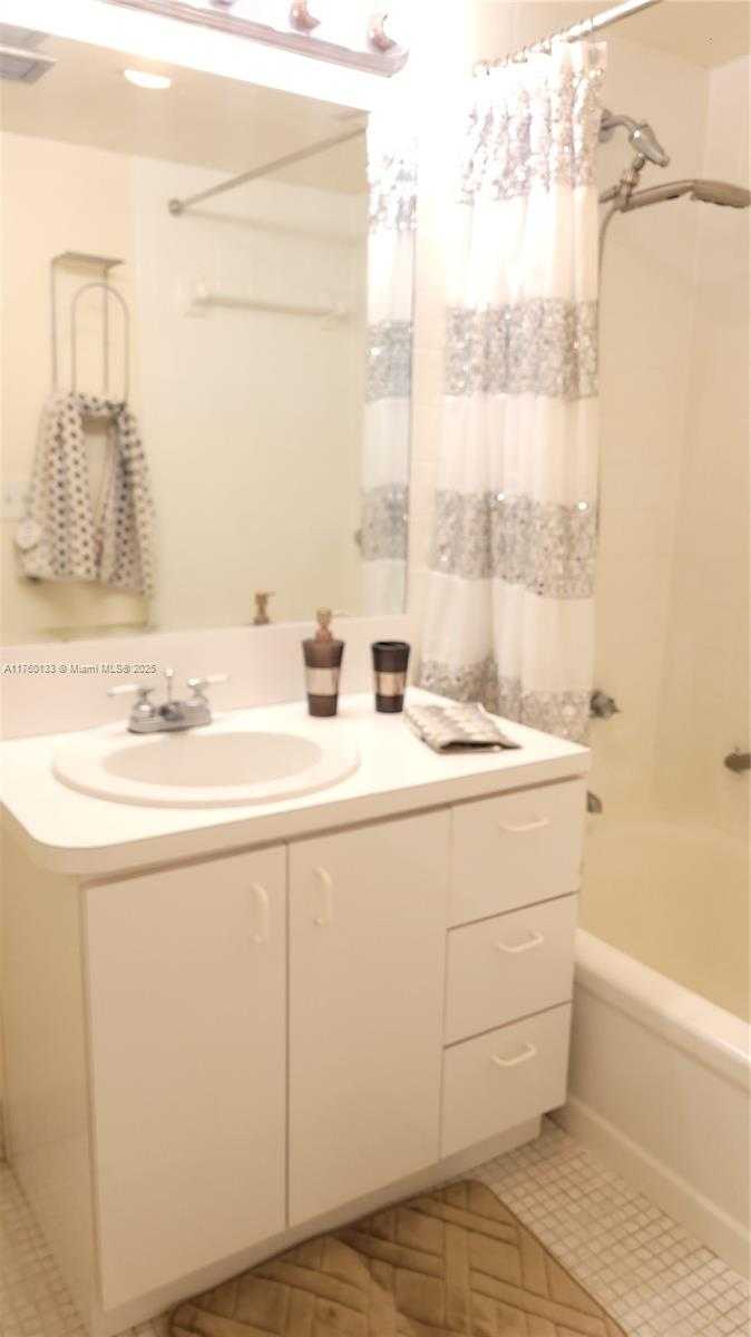 Small Image of 2801 NORTH EAST 183RD ST #504W, Aventura Number 28
