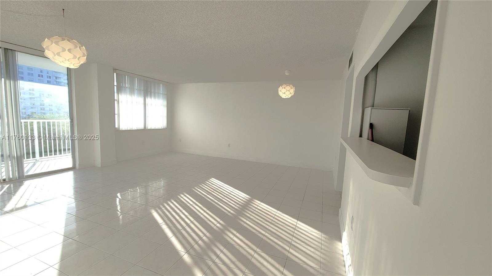 Small Image of 2801 NORTH EAST 183RD ST #504W, Aventura Number 3