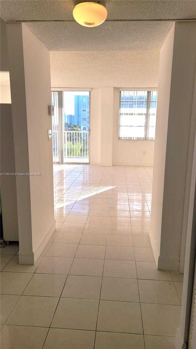 Small Image of 2801 NORTH EAST 183RD ST #504W, Aventura Number 5