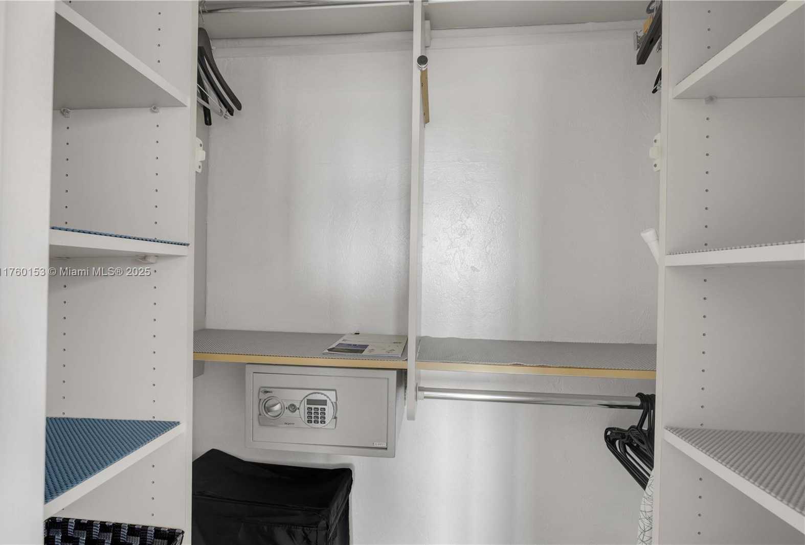 Small Image of 255 WEST 24TH ST #542, Miami Beach Number 12