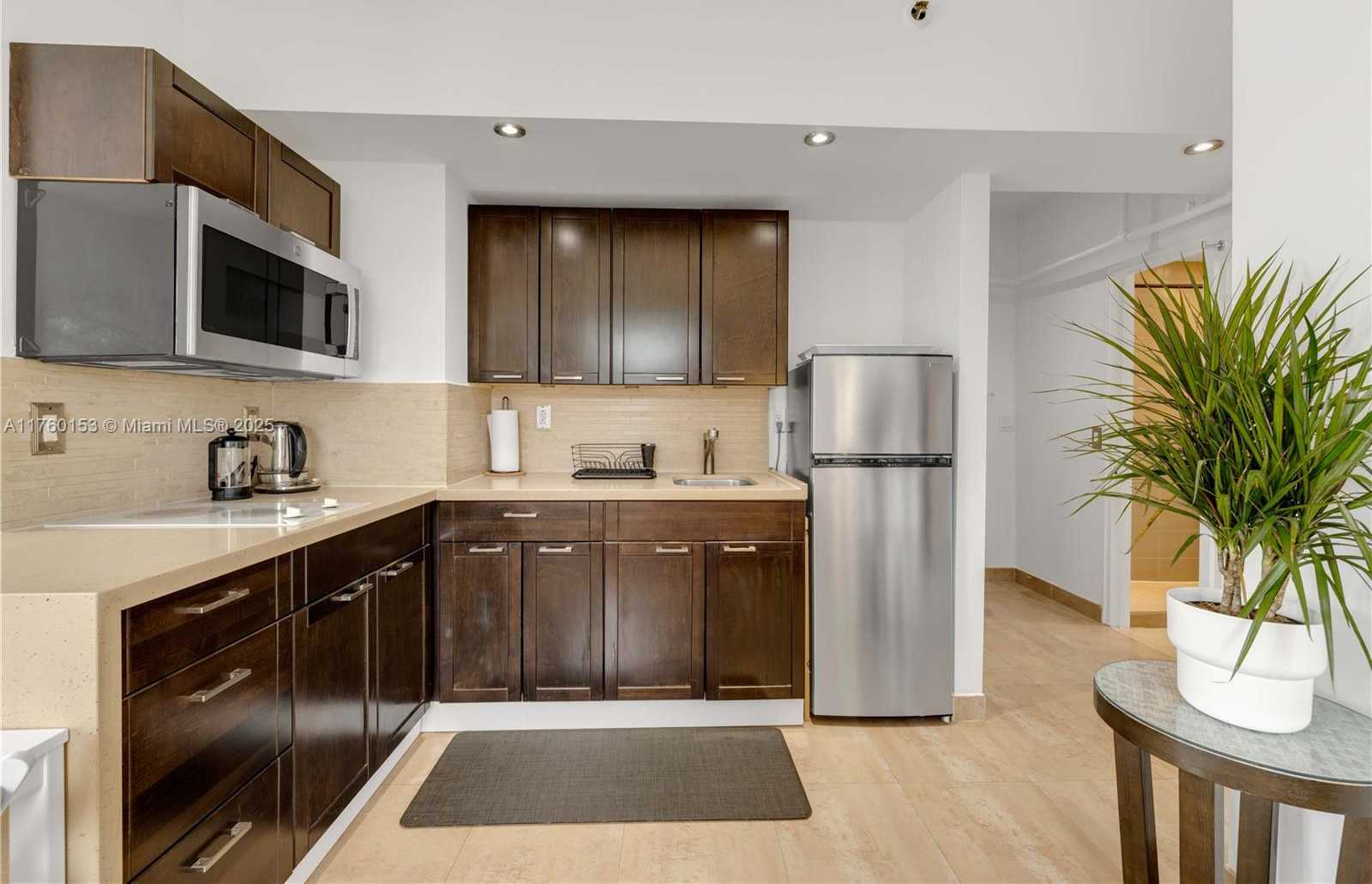 Small Image of 255 WEST 24TH ST #542, Miami Beach Number 8