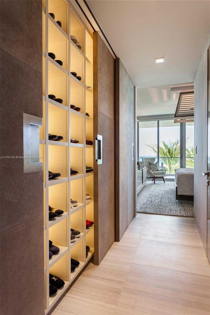 Small Image of 321 OCEAN DR #200, Miami Beach Number 35