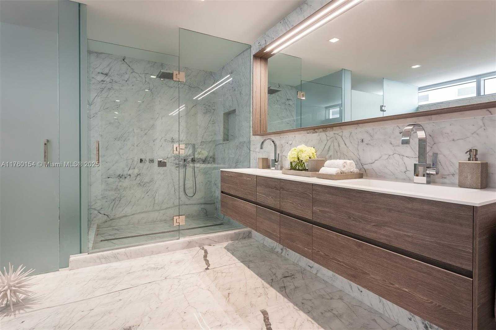 Small Image of 321 OCEAN DR #200, Miami Beach Number 39