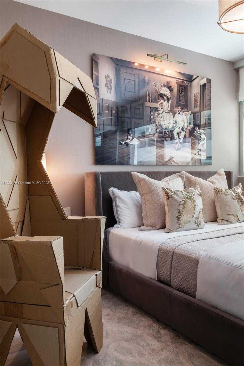 Small Image of 321 OCEAN DR #200, Miami Beach Number 51