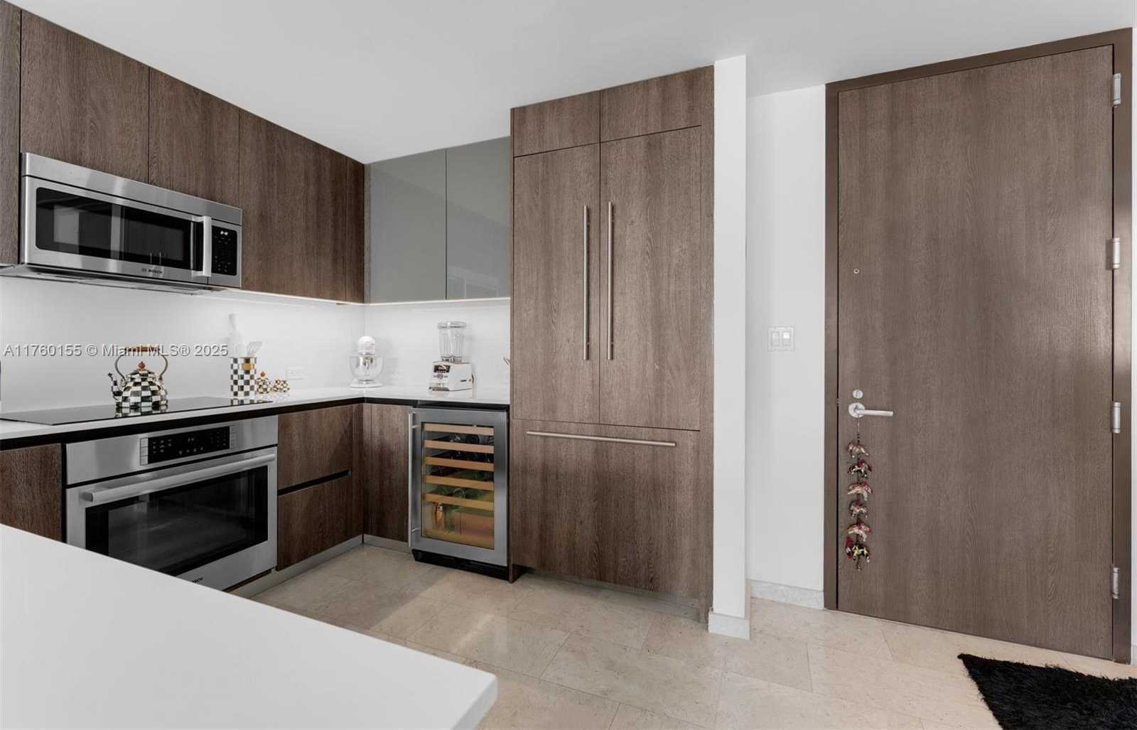 Small Image of 68 SOUTH EAST 6TH ST #1404, Miami Number 5