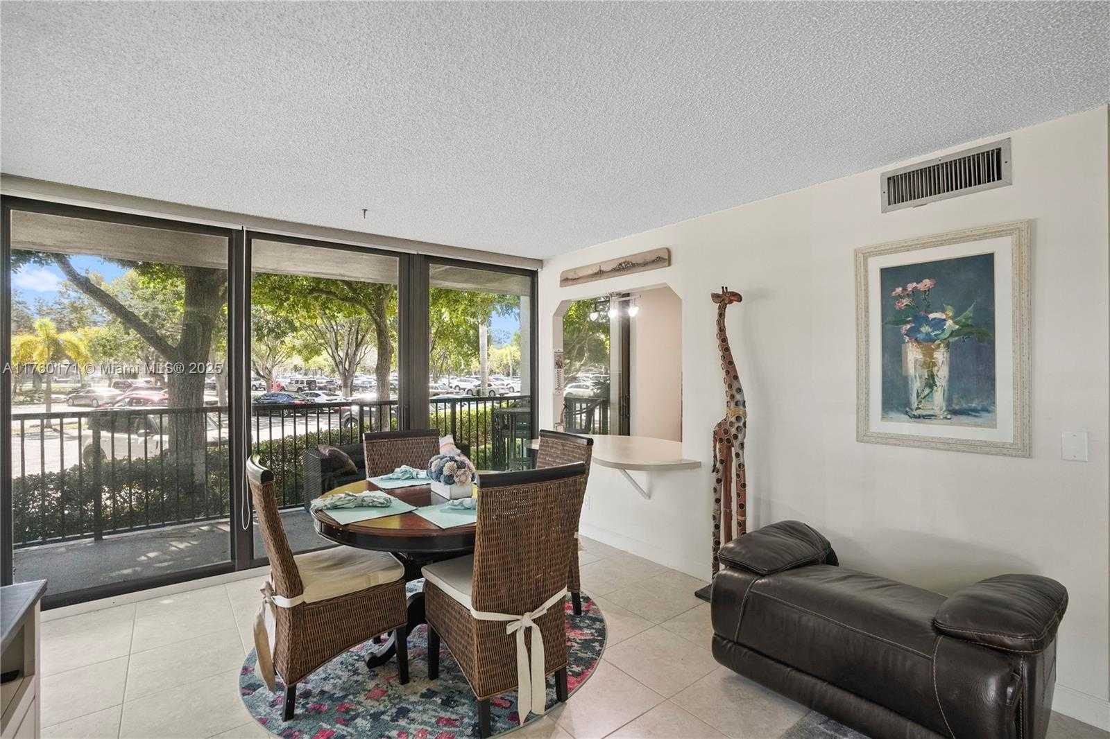 Small Image of 1301 RIVER REACH DR #110, Fort Lauderdale Number 9