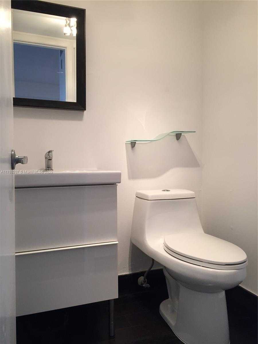 Small Image of 1610 LENOX AVE #503, Miami Beach Number 13