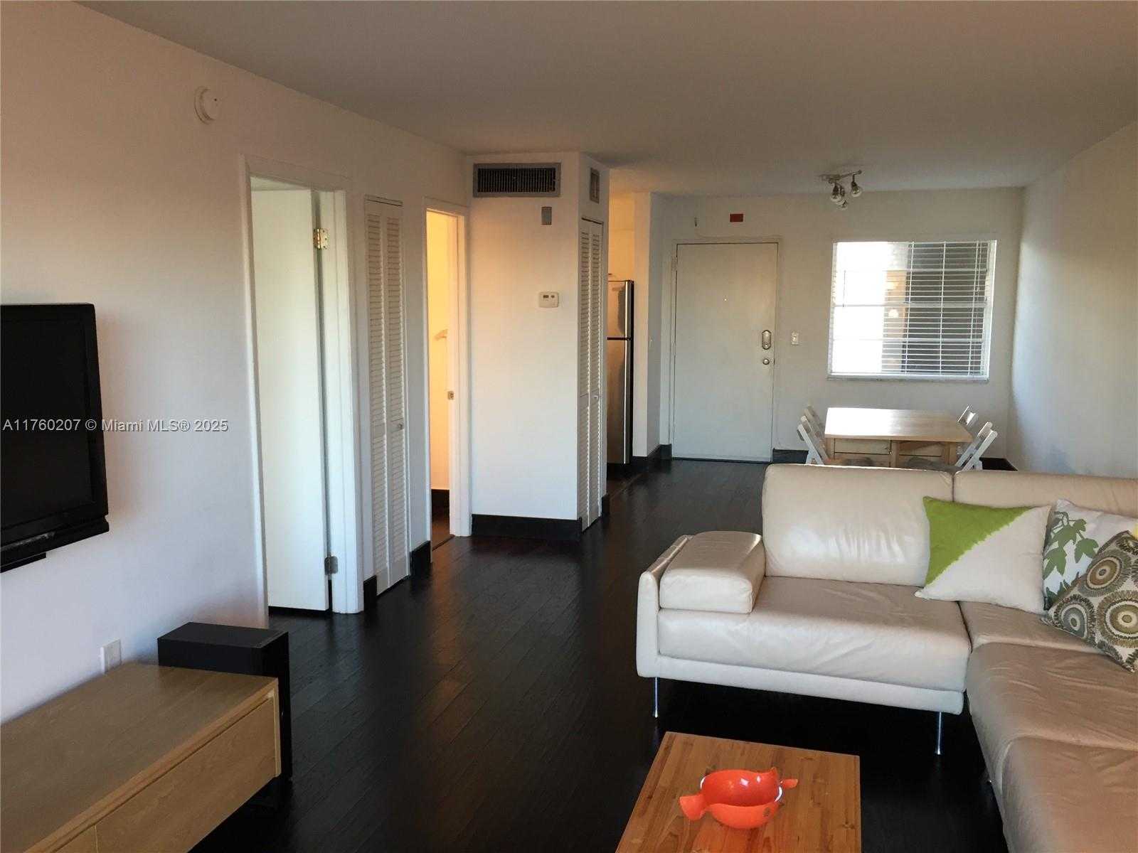 Small Image of 1610 LENOX AVE #503, Miami Beach Number 2