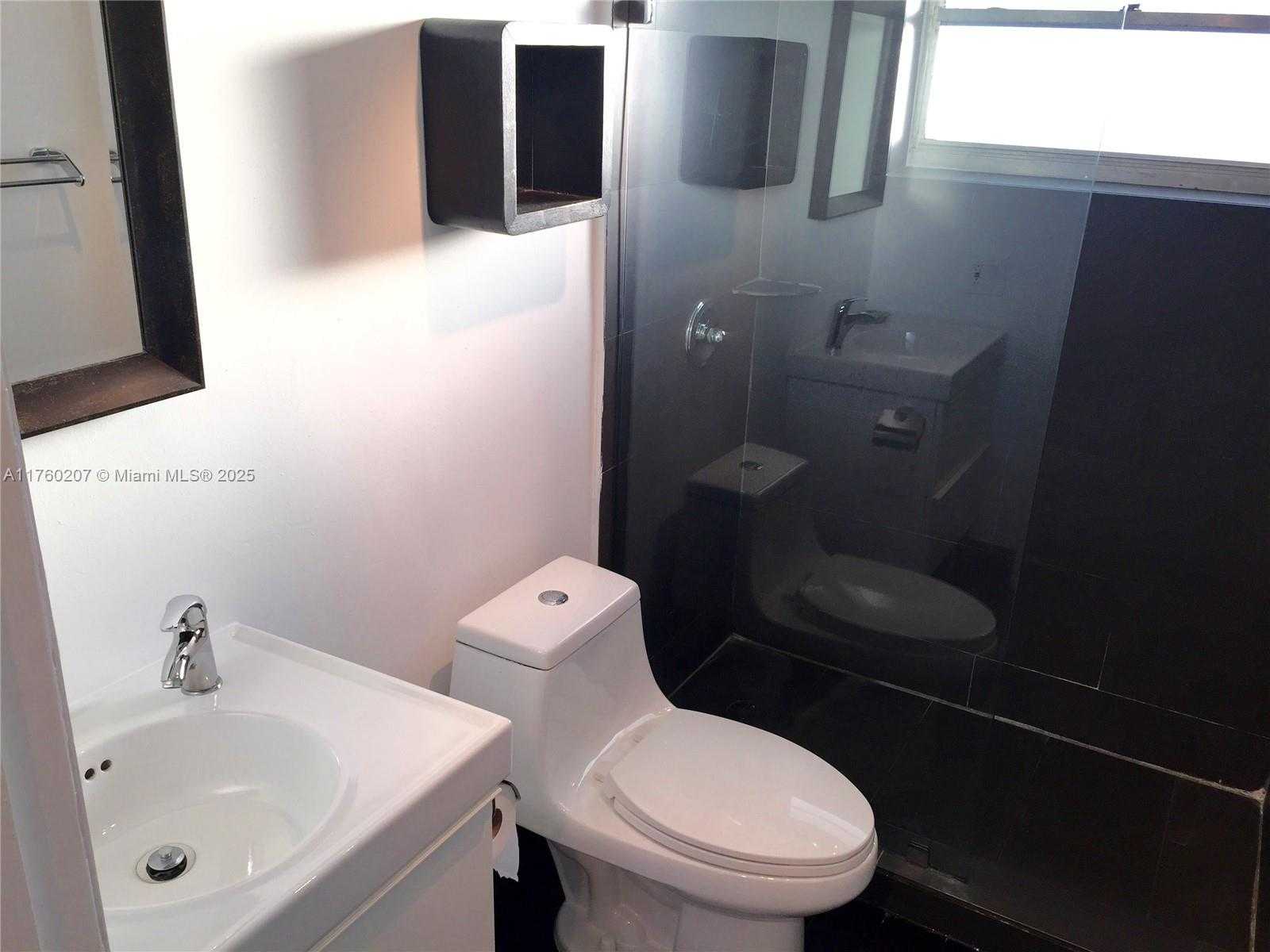Small Image of 1610 LENOX AVE #503, Miami Beach Number 8