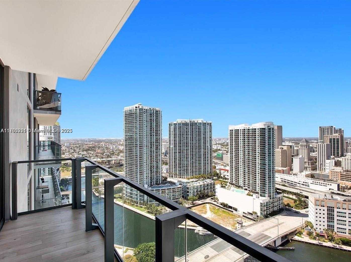Small Image of 68 SOUTH EAST 6TH ST #3111, Miami Number 12