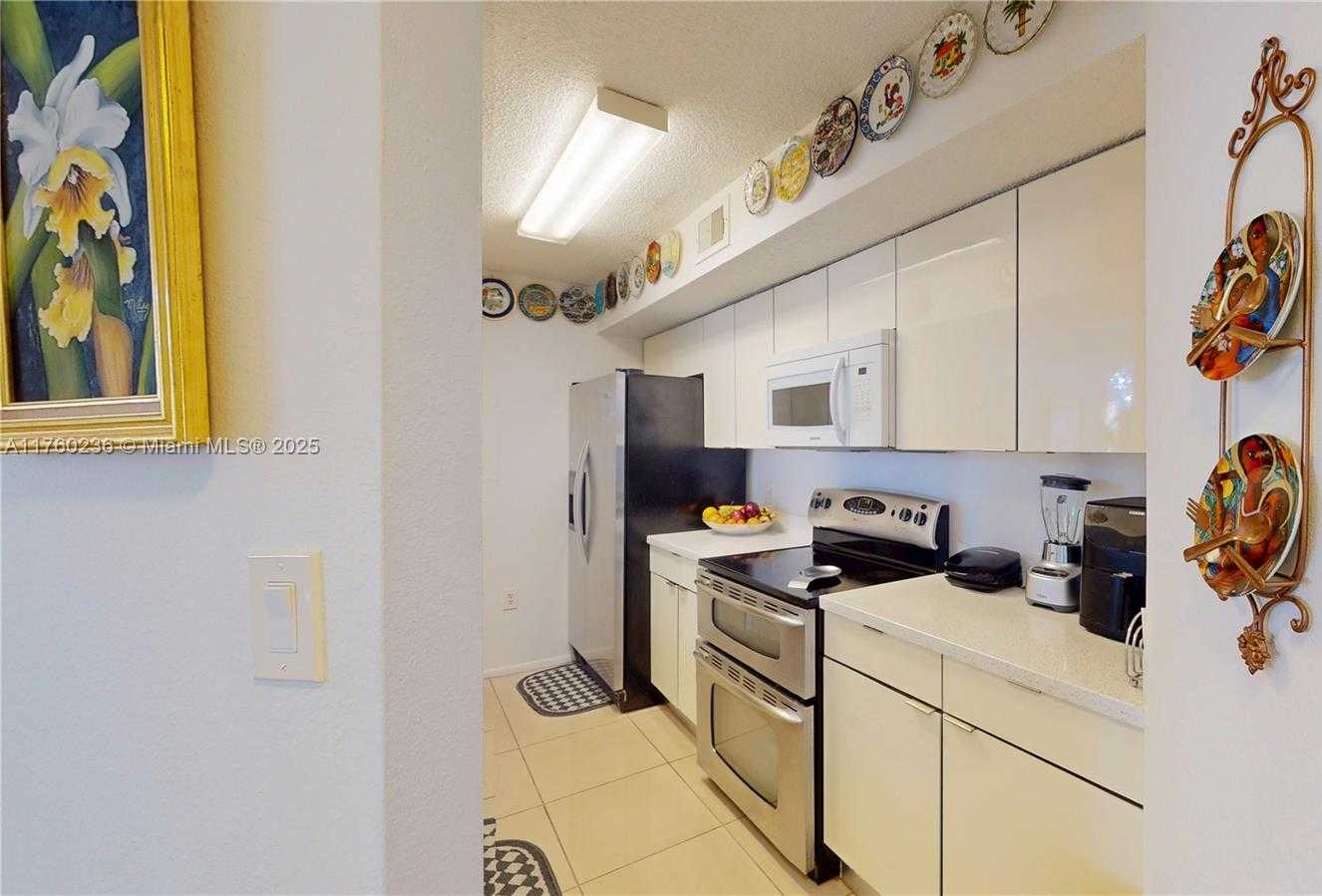 Small Image of 15591 SOUTH WEST 105TH TER #524, Miami Number 13