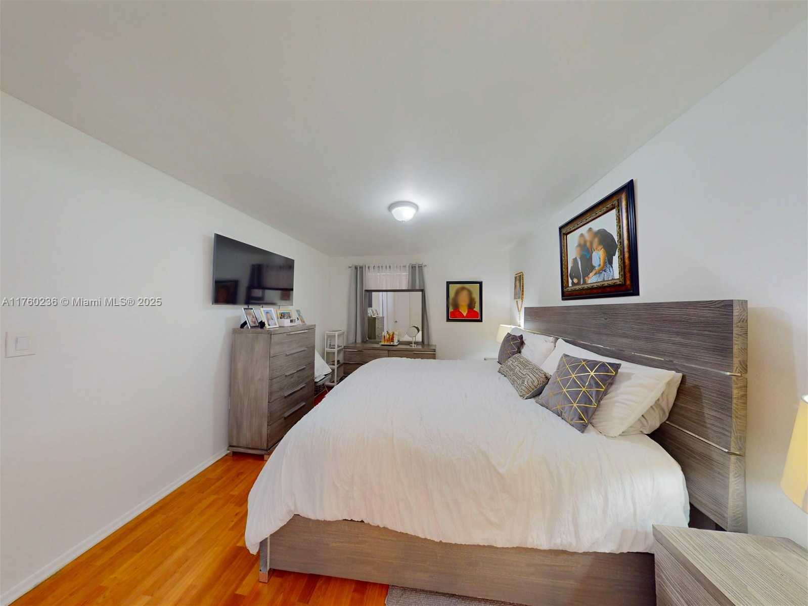 Small Image of 15591 SOUTH WEST 105TH TER #524, Miami Number 17