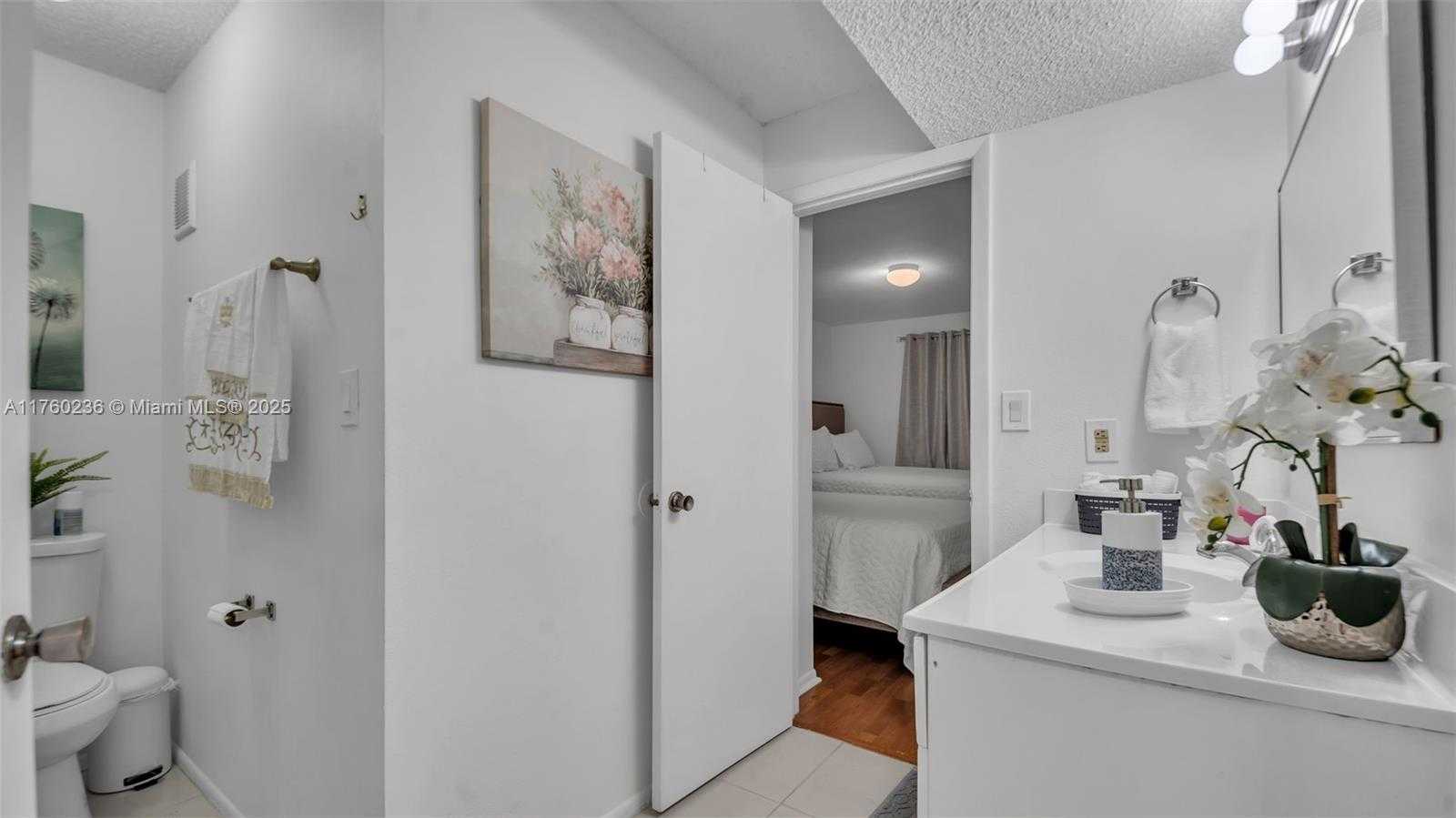 Small Image of 15591 SOUTH WEST 105TH TER #524, Miami Number 19