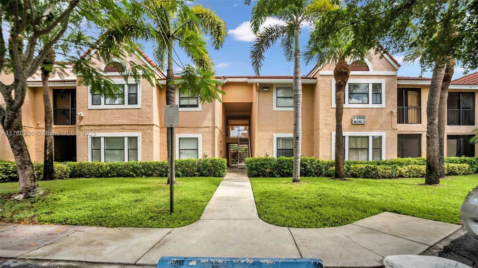 Small Image of 15591 SOUTH WEST 105TH TER #524, Miami Number 50