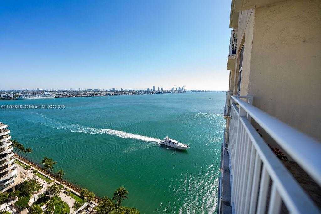 Small Image of 770 CLAUGHTON ISLAND DR #2111, Miami Number 15