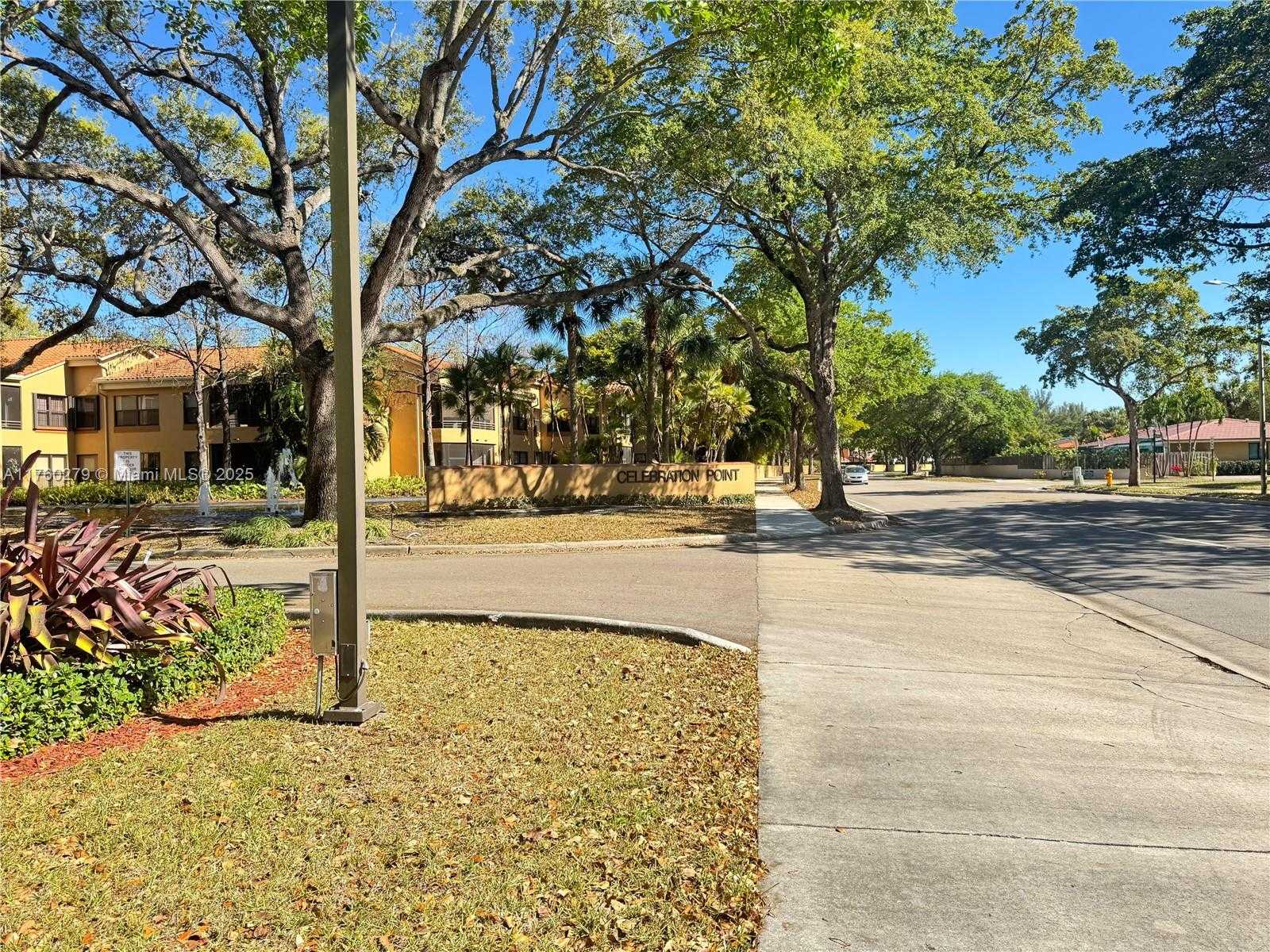 Small Image of 15525 MIAMI LAKEWAY N #102, Miami Lakes Number 26