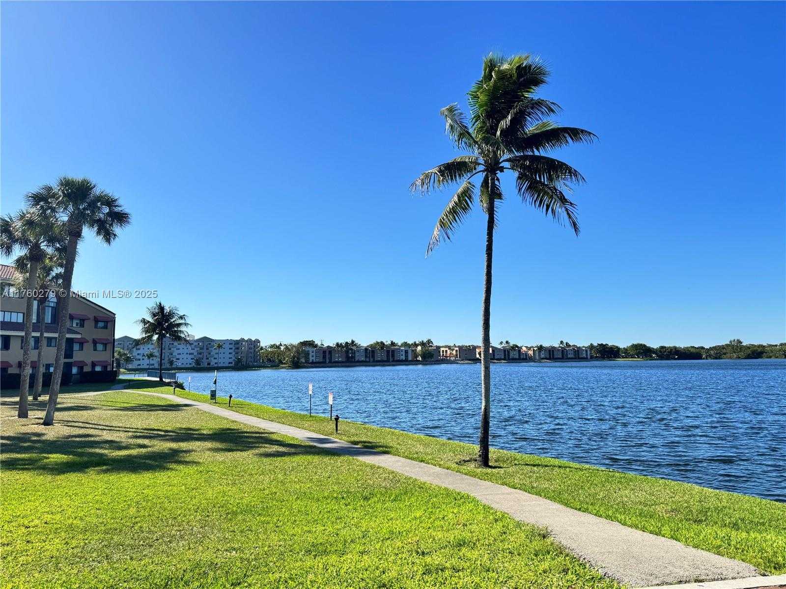 Small Image of 15525 MIAMI LAKEWAY N #102, Miami Lakes Number 34