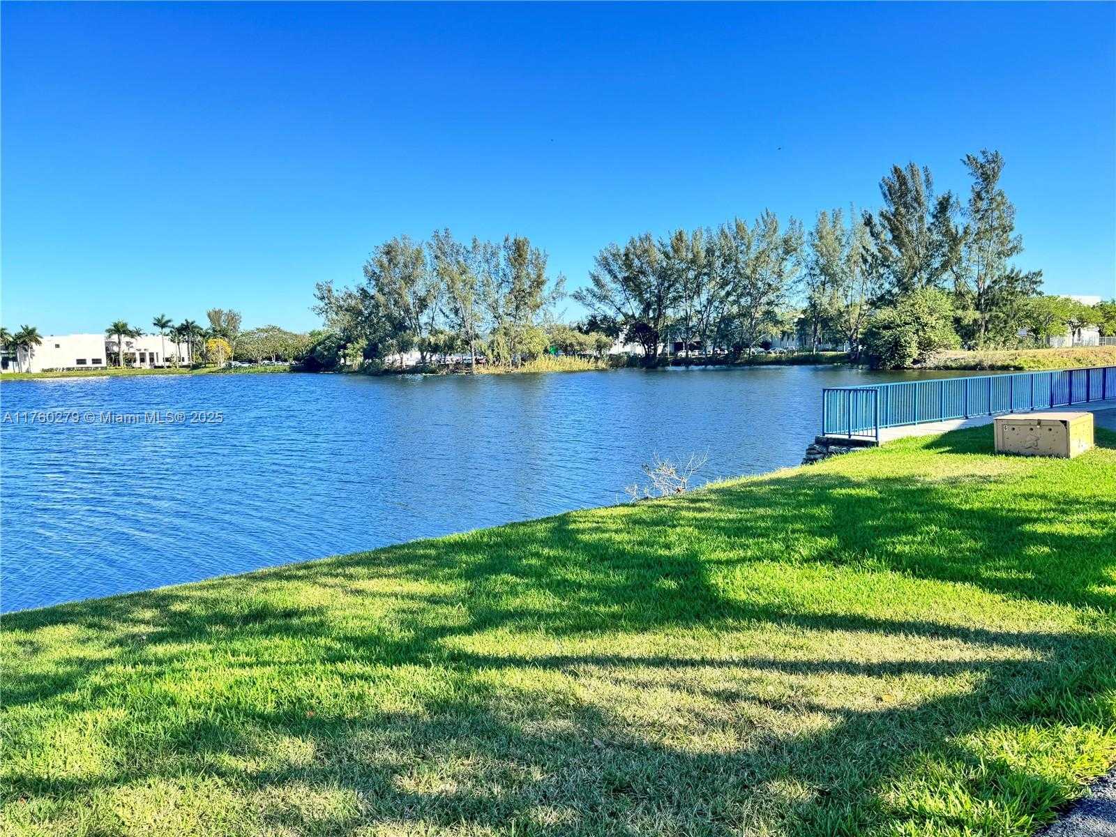 Small Image of 15525 MIAMI LAKEWAY N #102, Miami Lakes Number 35