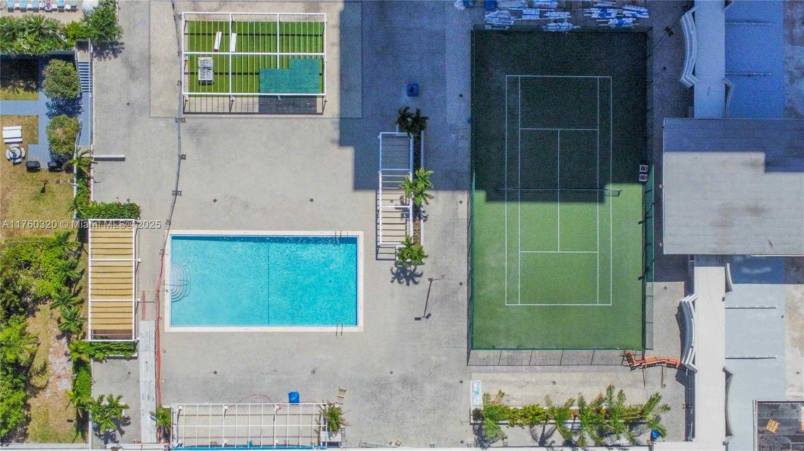 Small Image of 18011 BISCAYNE BLVD #1103, Aventura Number 22