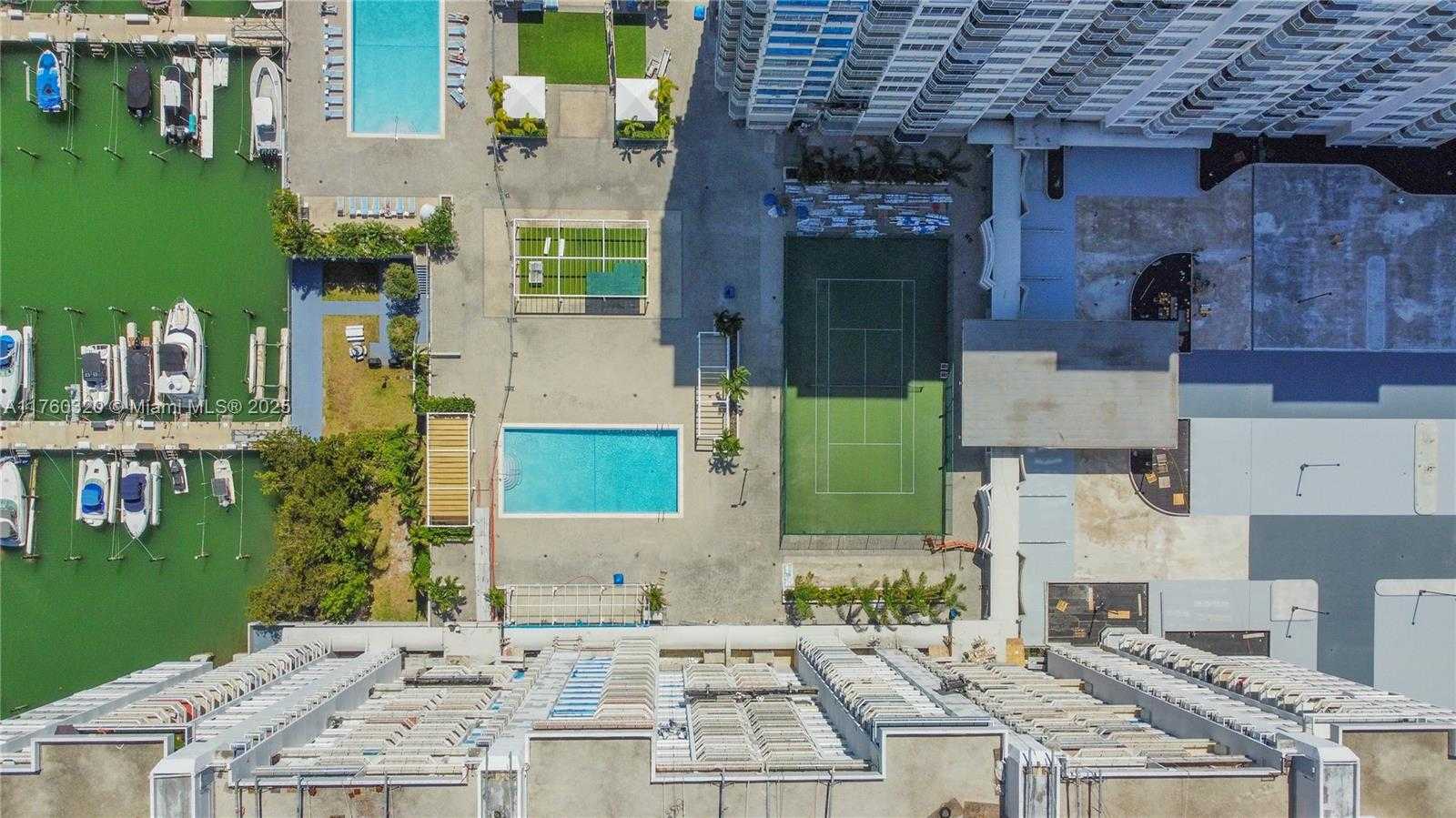Small Image of 18011 BISCAYNE BLVD #1103, Aventura Number 3