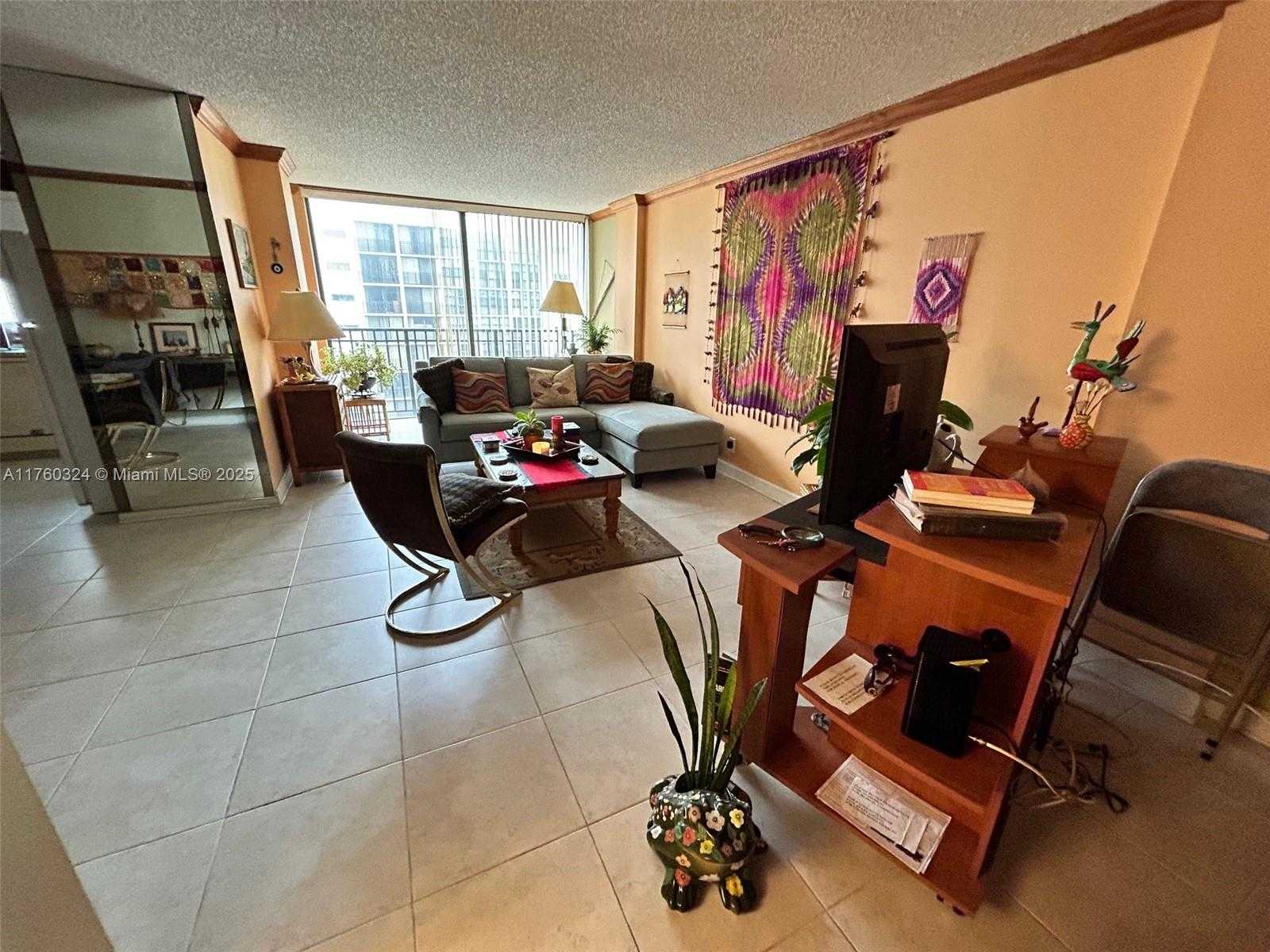 Small Image of 17021 NORTH BAY RD #828, Sunny Isles Beach Number 12