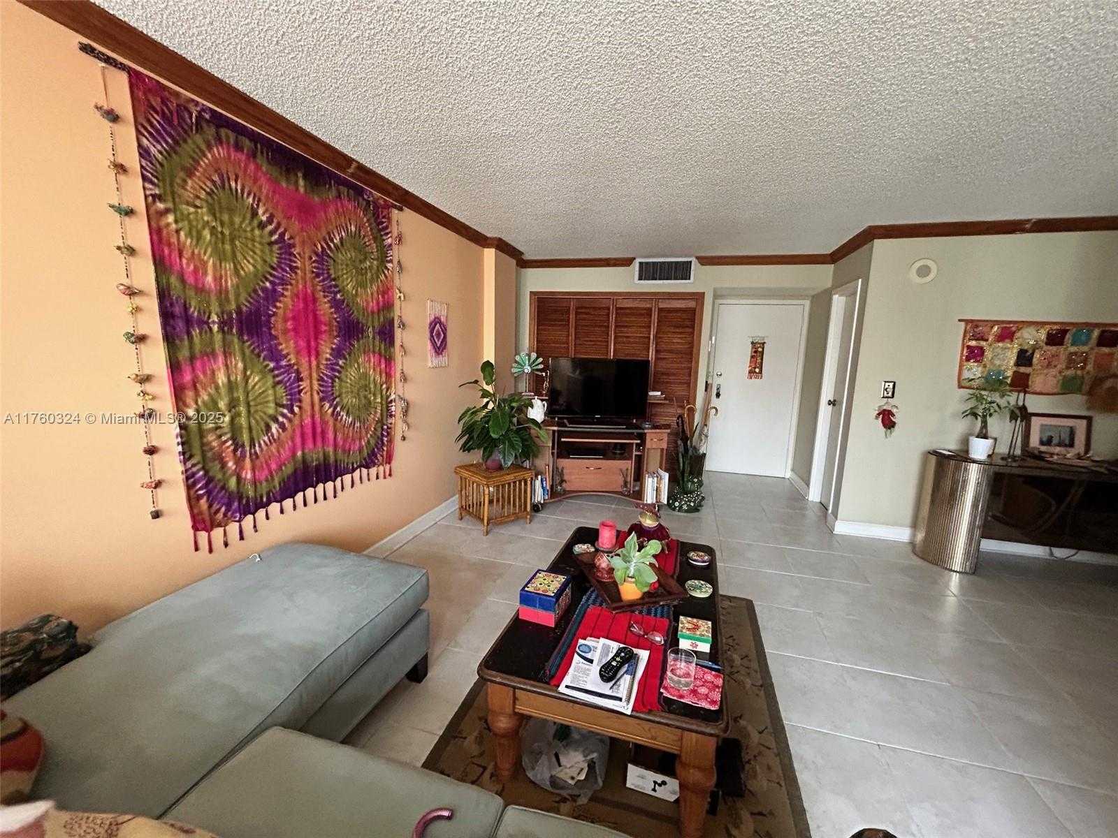 Small Image of 17021 NORTH BAY RD #828, Sunny Isles Beach Number 13
