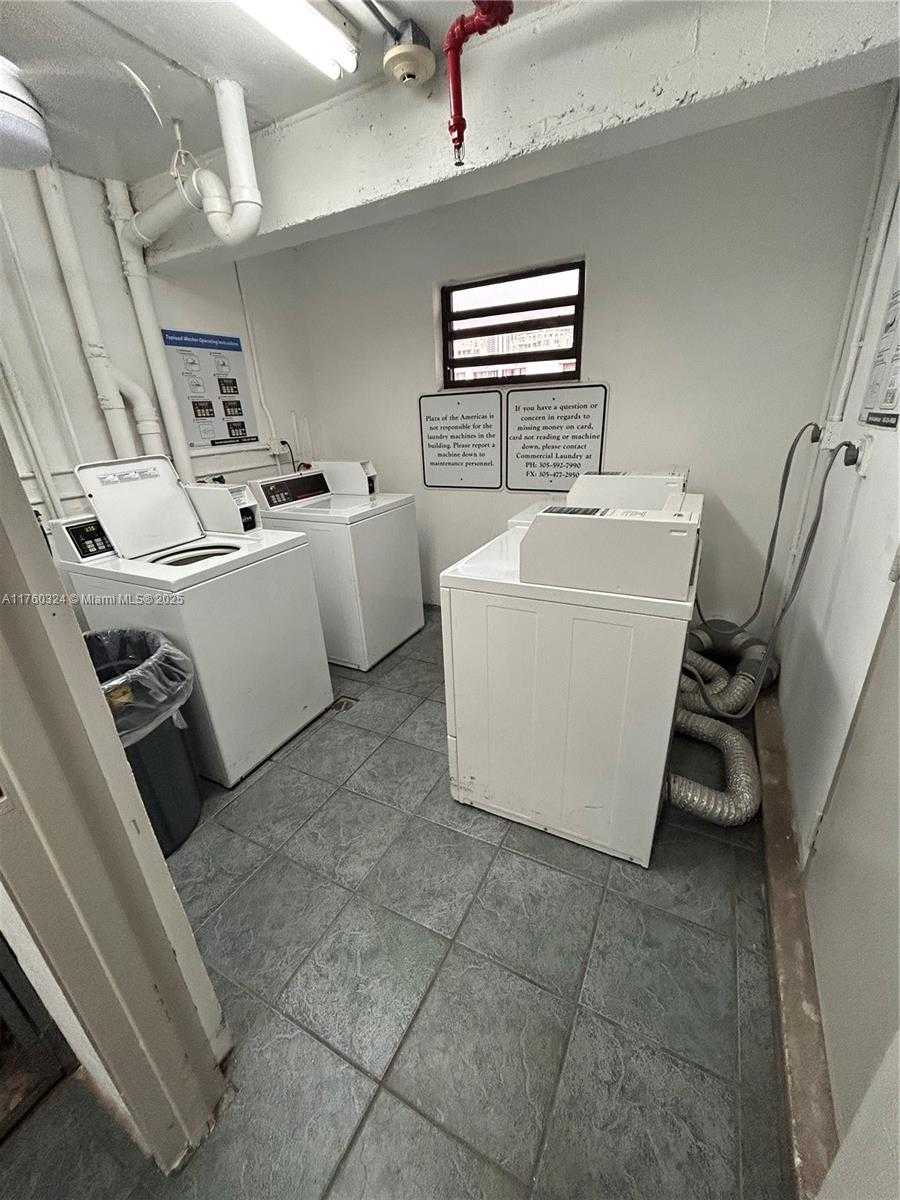 Small Image of 17021 NORTH BAY RD #828, Sunny Isles Beach Number 35