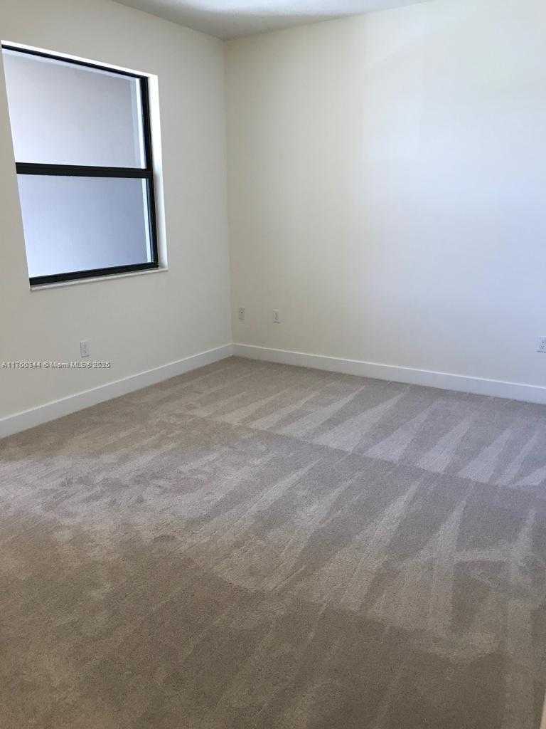Small Image of 10431 NORTH WEST 82ND ST #5, Doral Number 12