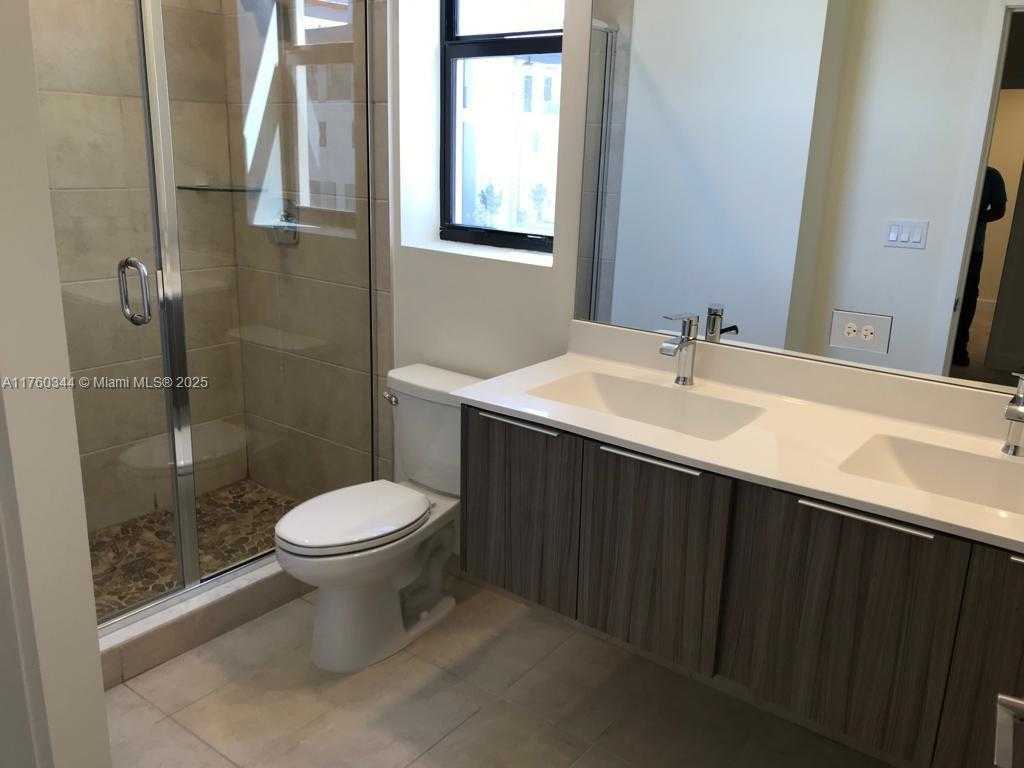 Small Image of 10431 NORTH WEST 82ND ST #5, Doral Number 7