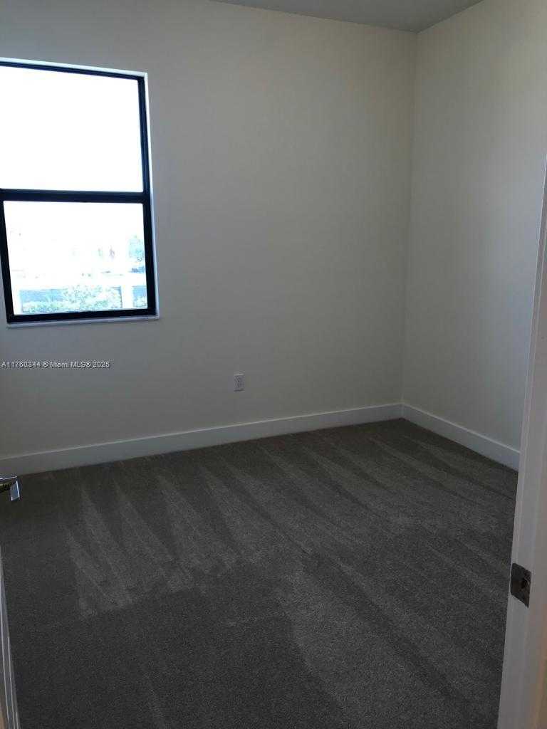 Small Image of 10431 NORTH WEST 82ND ST #5, Doral Number 8