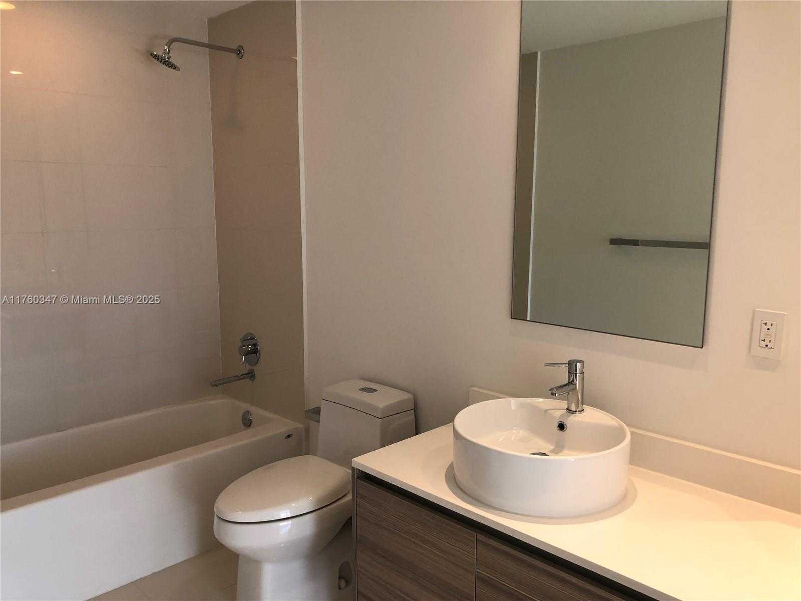Small Image of 121 NORTH EAST 34TH ST #L406, Miami Number 6