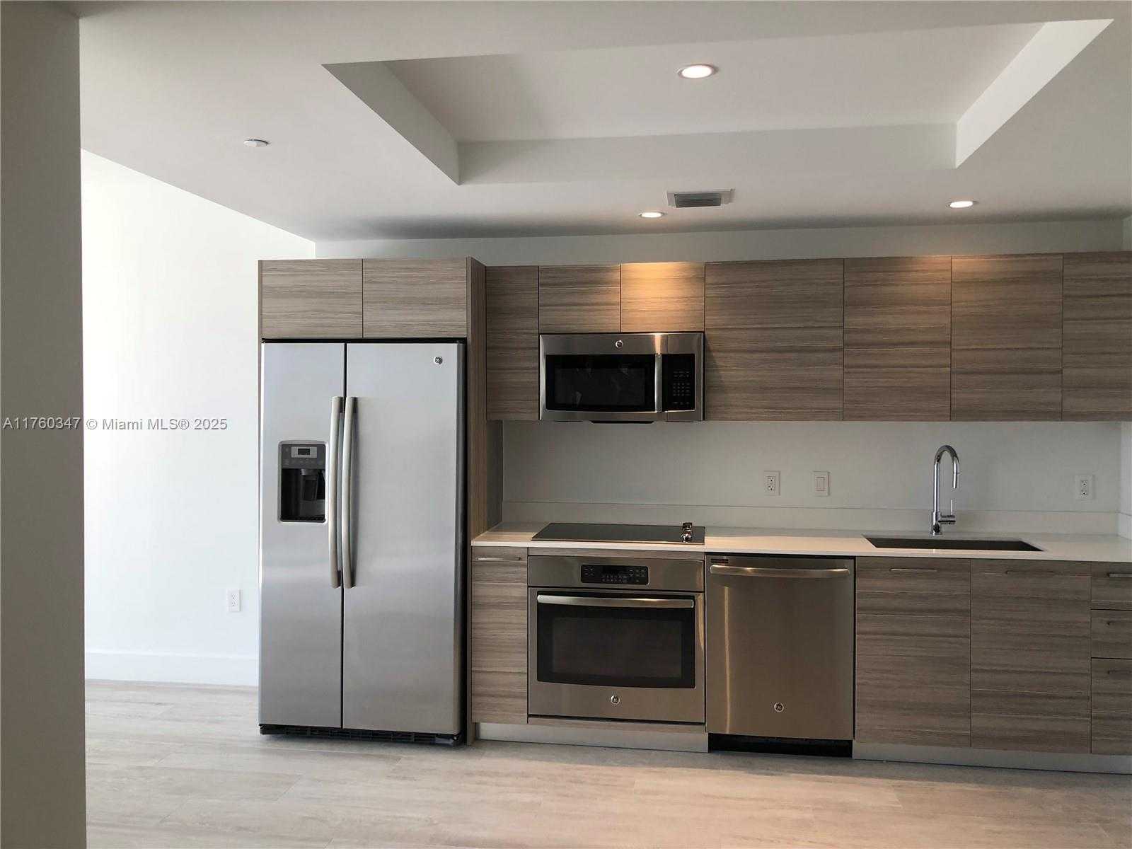 Small Image of 121 NORTH EAST 34TH ST #L406, Miami Number 8