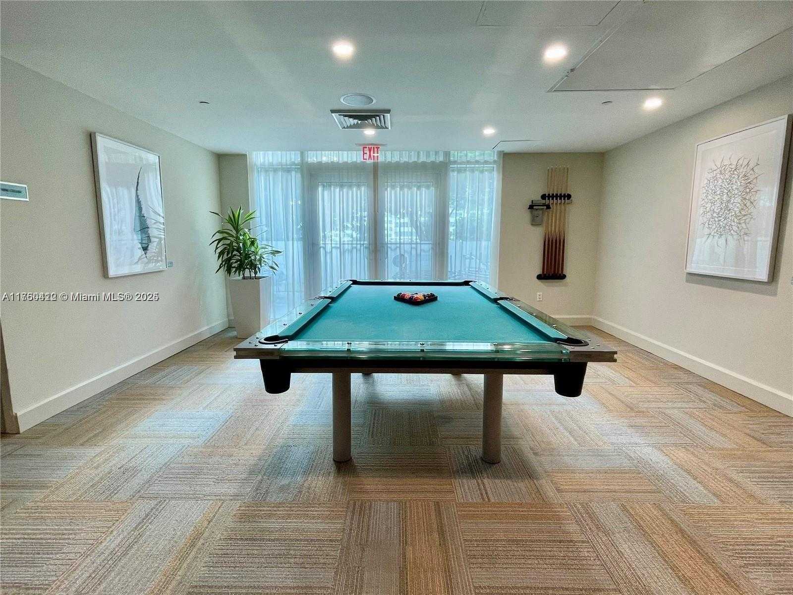Small Image of 951 BRICKELL AVE #3403, Miami Number 12