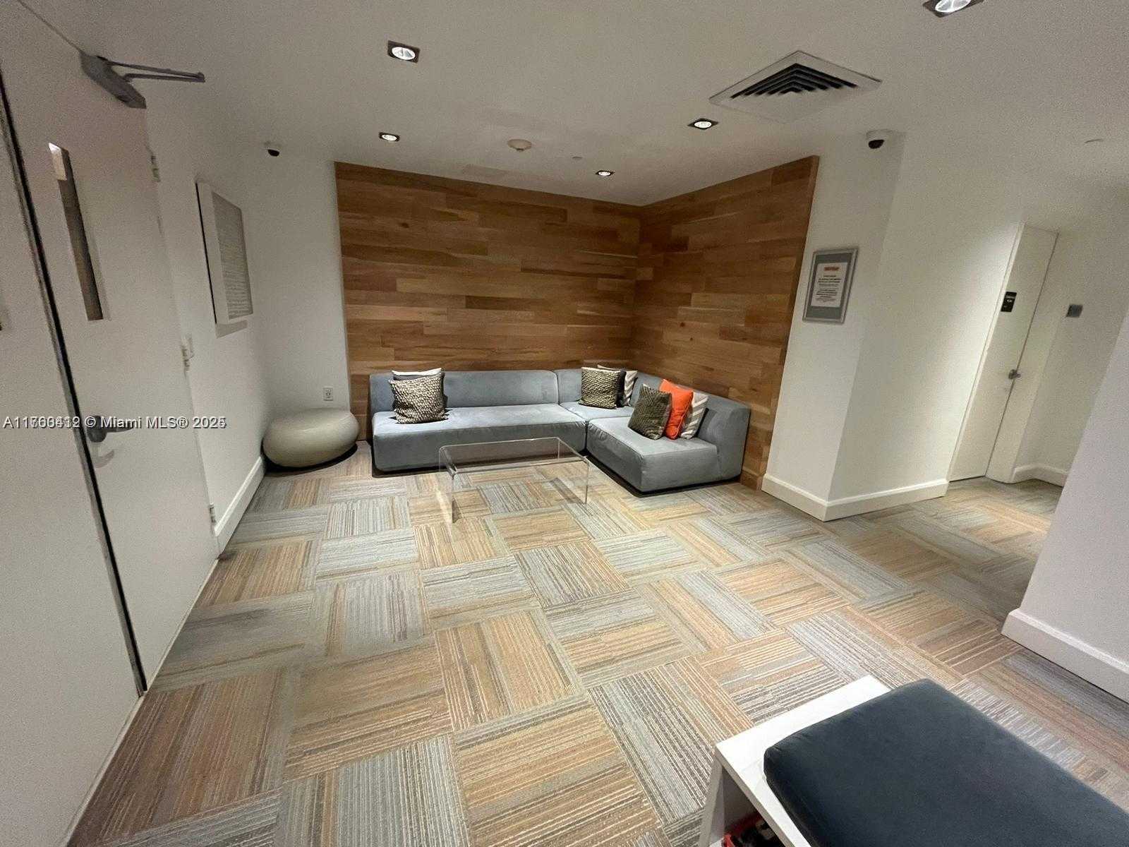 Small Image of 951 BRICKELL AVE #3403, Miami Number 13
