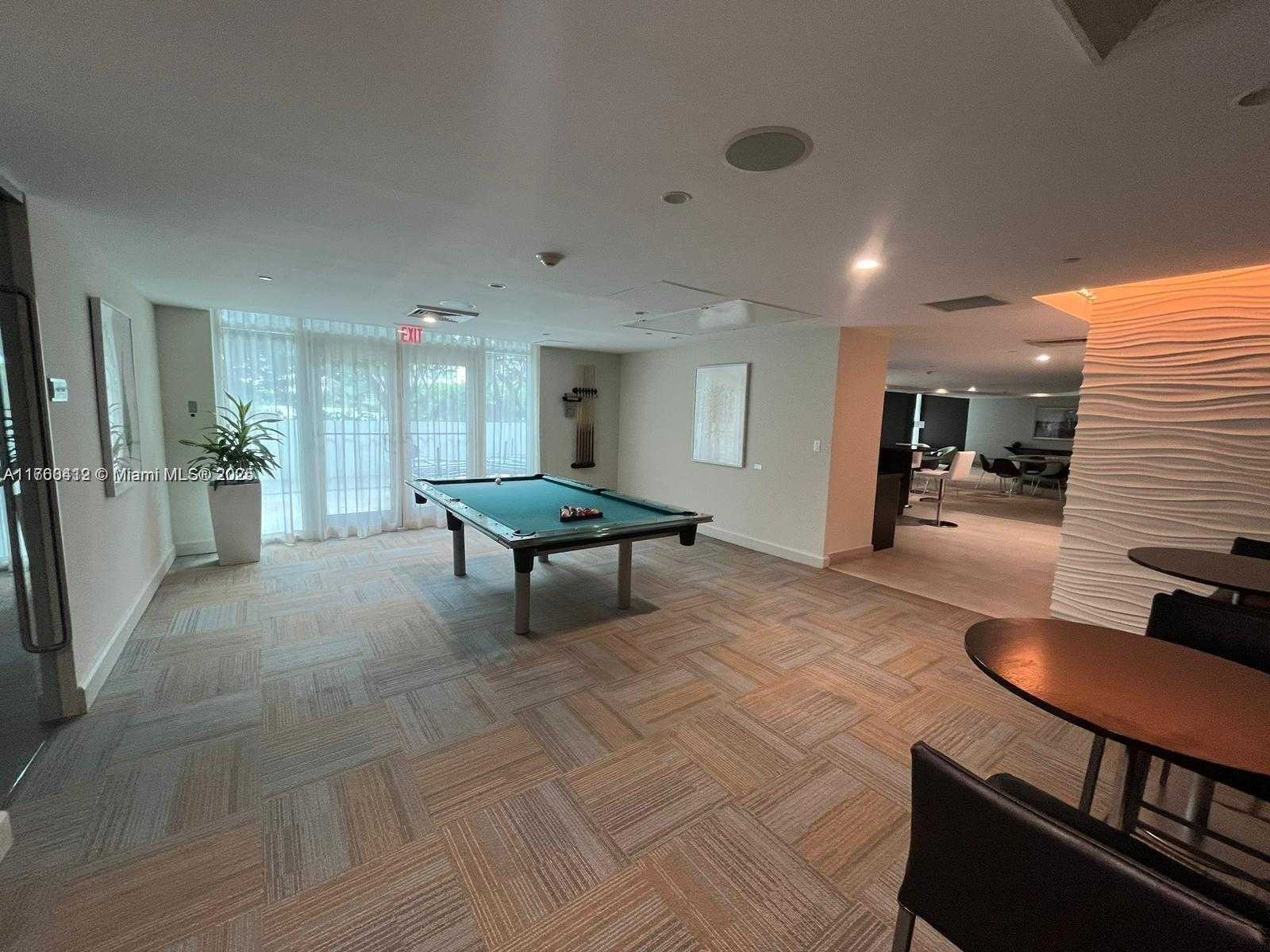 Small Image of 951 BRICKELL AVE #3403, Miami Number 17