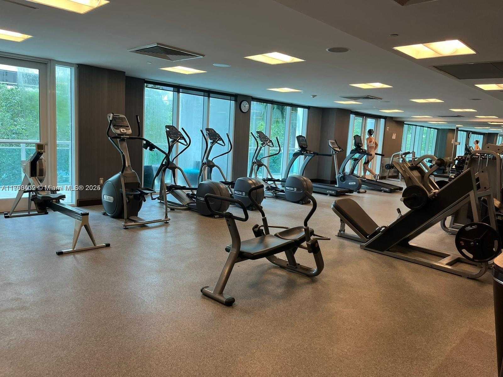 Small Image of 951 BRICKELL AVE #3403, Miami Number 23